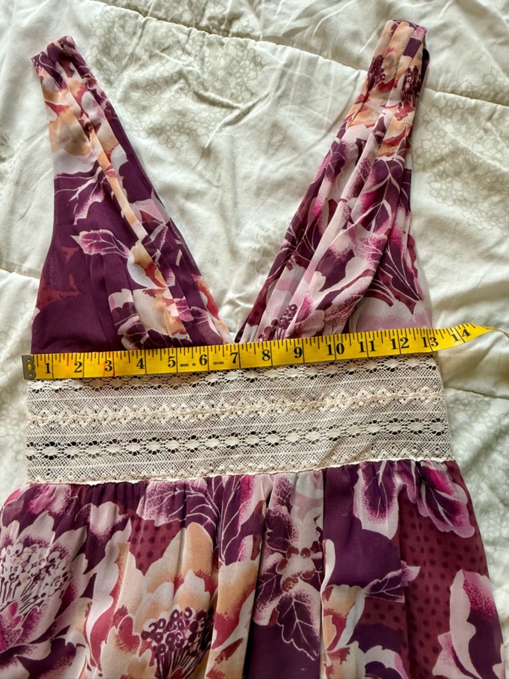 Free People Floral Lace Boho Midi Dress Size 6 Purple Pink Tiered Ruffle V Neck - Picture 6 of 12